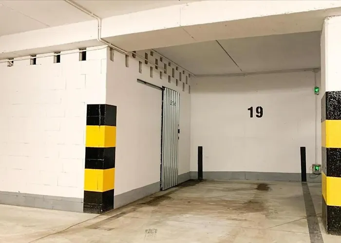 Homestay 2 Apartment With Parking
